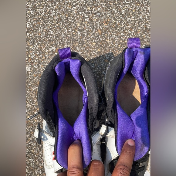 Air Jordan 8 Three Peat - Picture 4 of 5